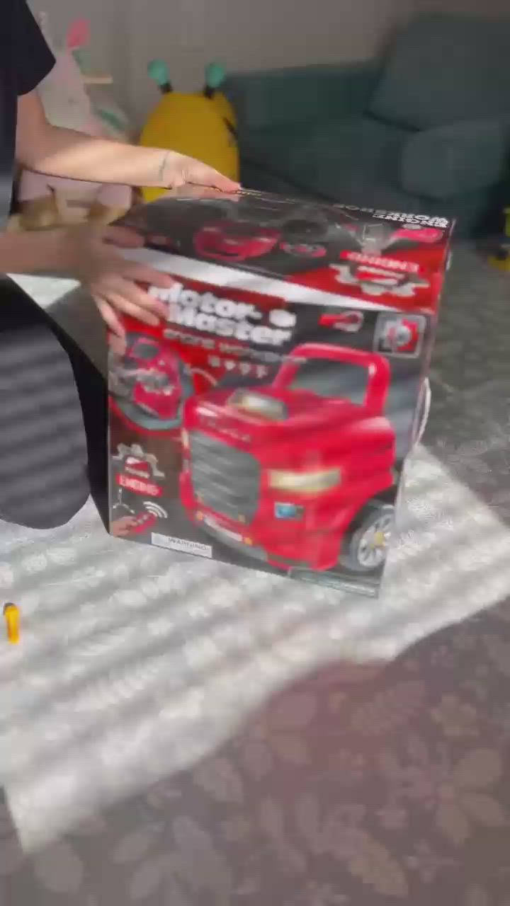 TINOTEEN Voiture Jouets pour Bébé, Jouet à Friction pour Garcon Fille Enfants de 1 2 3 Ans,Set de 4 avec Tracteur,Bulldozer,Mixeur de Camion et Camion